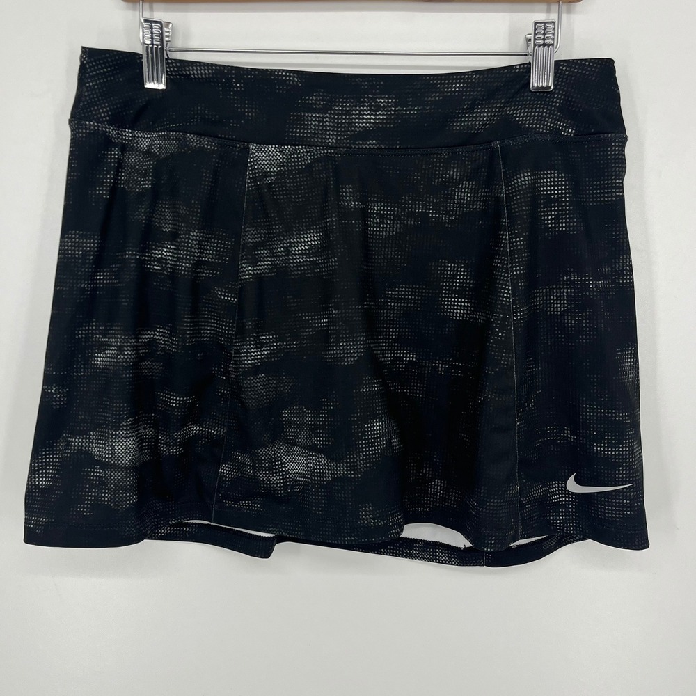 Nike‎ Golf Dri-FIT Women Black Grey Camo Digital Dot Skort Size L Mini Length